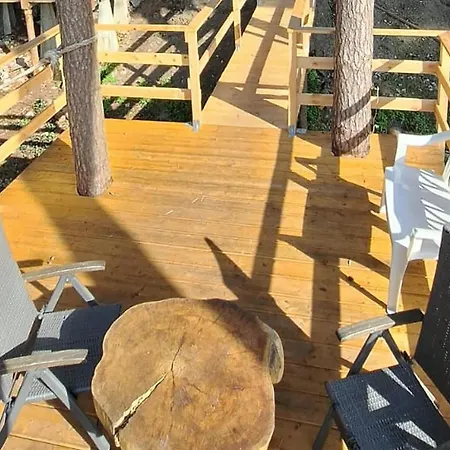 2 Bedroom Amazing In Baniewice Дом отдыха *